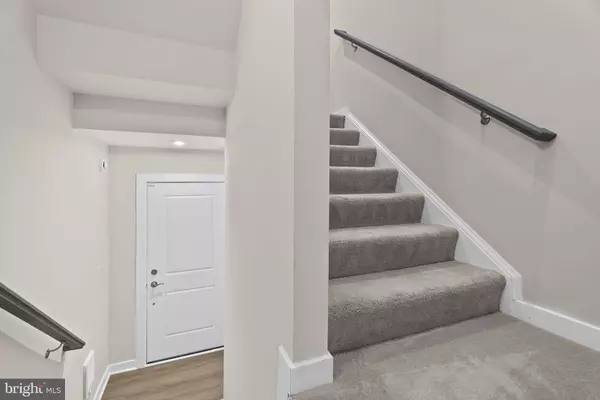 Herndon, VA 20171,13558 INNOVATION STATION LOOP #15B