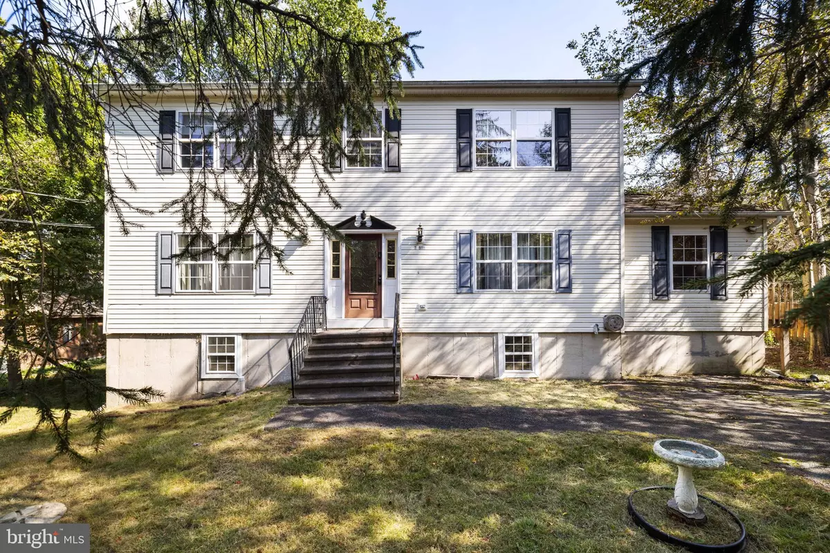 Tobyhanna, PA 18466,9839 DEERWOOD DR