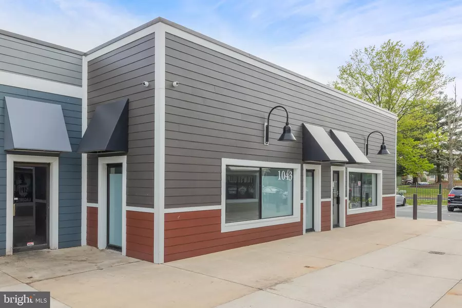 1043 WALKER RD, Dover, DE 19904