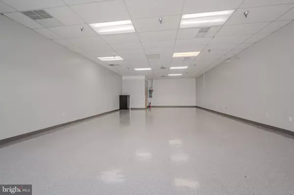 Dover, DE 19904,1043 WALKER RD