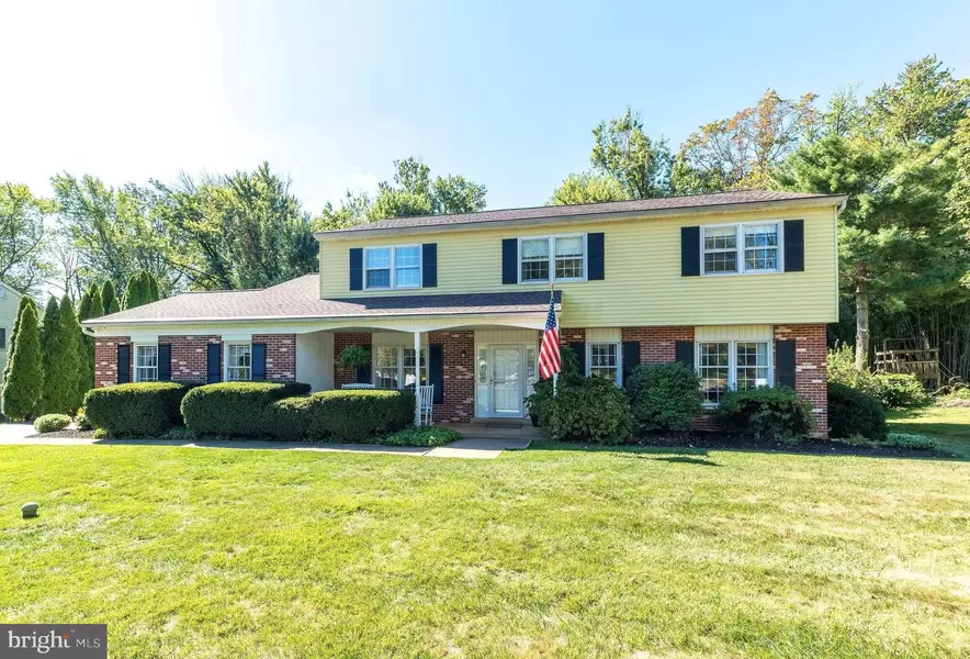 1208 DICKINSON DR, Yardley, PA 19067