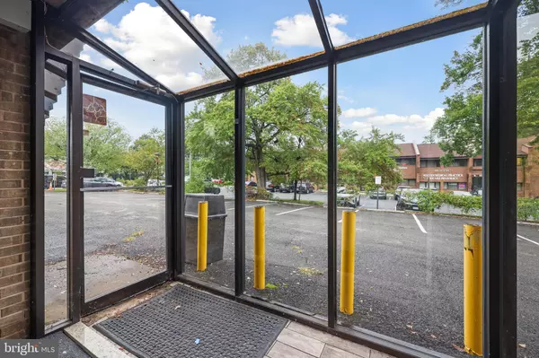 Annandale, VA 22003,4200 DANIELS AVE