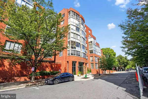 1050 N TAYLOR ST #1-313, Arlington, VA 22201