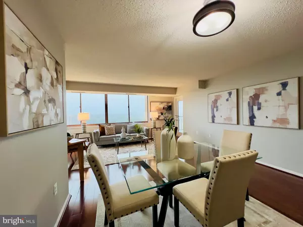 Rockville, MD 20852,10101 GROSVENOR PL #2015