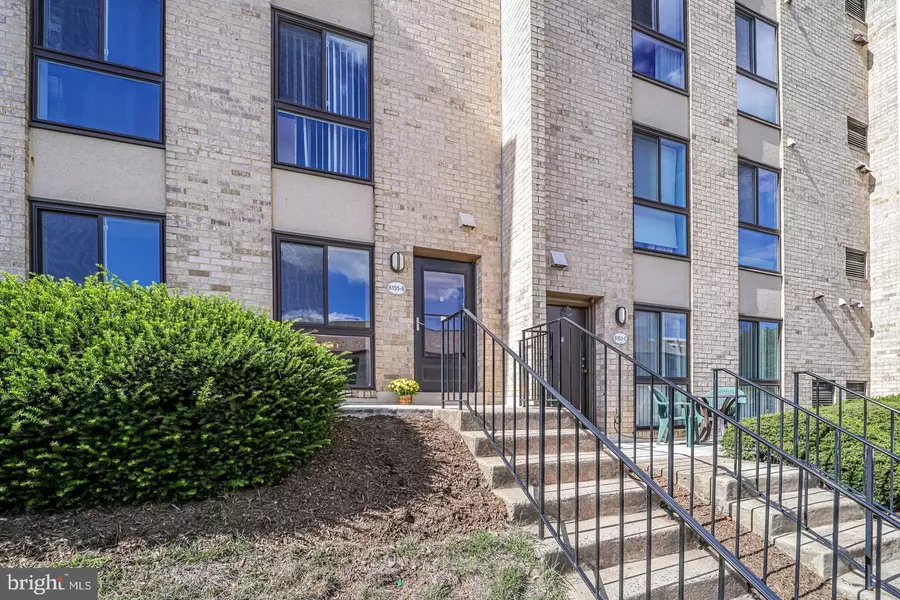 6155 EDSALL RD. RD #B, Alexandria, VA 22304