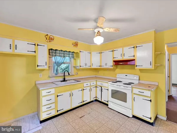 Harrisburg, PA 17104,1523 S 13TH ST