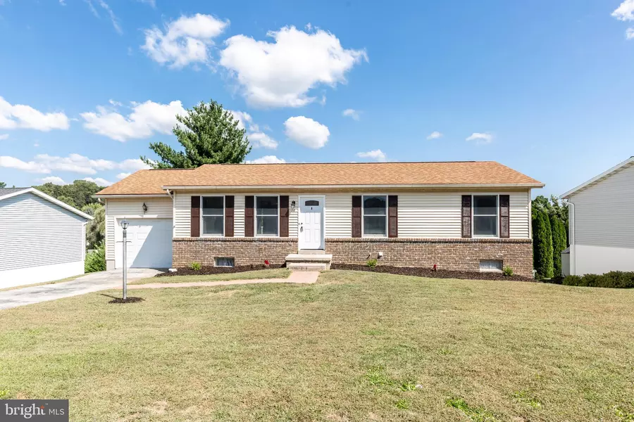 30 ALLEN DR, Hanover, PA 17331