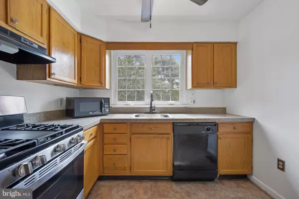 Claymont, DE 19703,10 WOODFIELD DR
