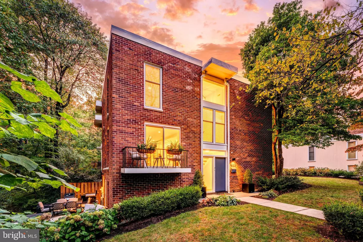 Reston, VA 20190,1632 WAINWRIGHT DR