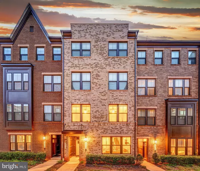 45116 ADMIRAL DR, Sterling, VA 20166