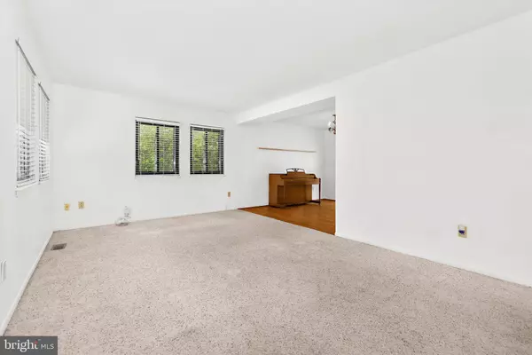 Columbia, MD 21045,9482 CAMELDRIVER CT