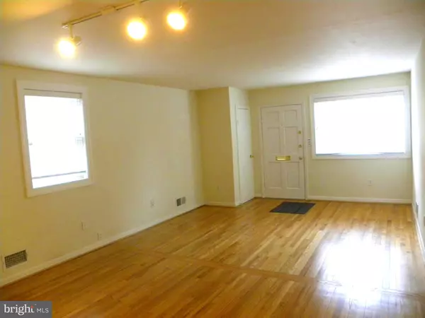 Alexandria, VA 22314,123 S WEST ST