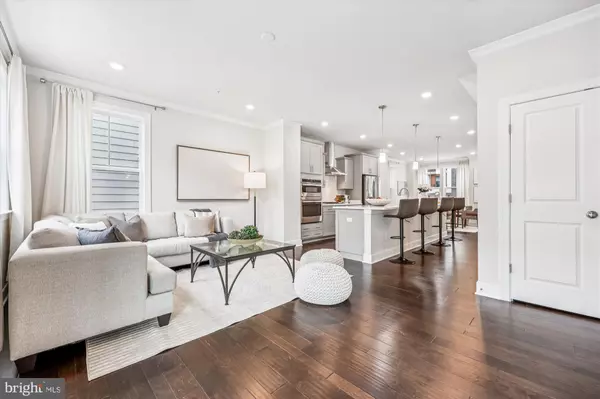 Gaithersburg, MD 20878,108 SALINGER DR