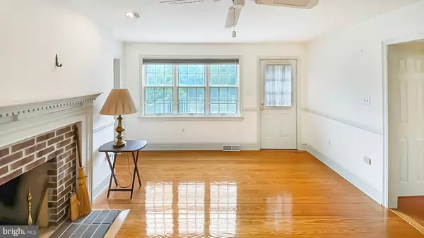 Mickleton, NJ 08056,552 HEREFORD LN