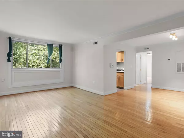 Washington, DC 20020,2850 HARTFORD ST SE #203