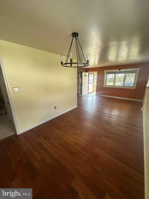 Clayton, NJ 08312,251 NOVACK DR