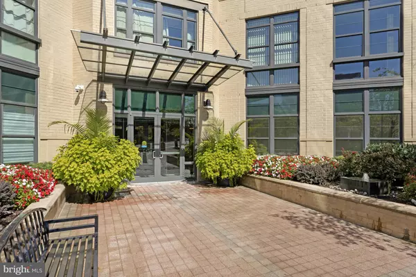 Reston, VA 20190,1830 FOUNTAIN DR #1405