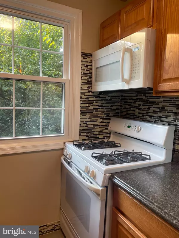 Arlington, VA 22203,4311 2ND RD N #4