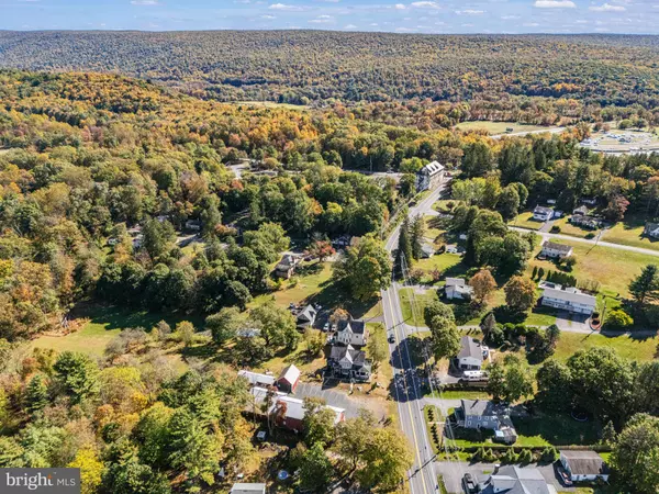 Saylorsburg, PA 18353,776 ROUTE 115