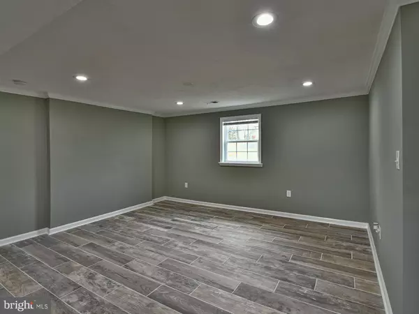 Temple Hills, MD 20748,6308 LARWIN DR #(BASEMENT)