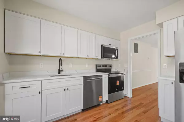 Woodbridge, VA 22192,11267 EDGEMOOR CT