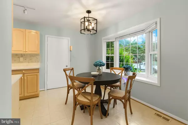 Rockville, MD 20852,1008 JULIAN PL