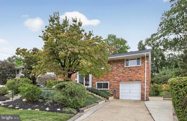 Bethesda, MD 20814,6017 CHESHIRE DR