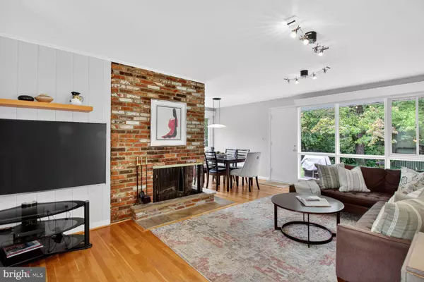 Bethesda, MD 20814,6017 CHESHIRE DR