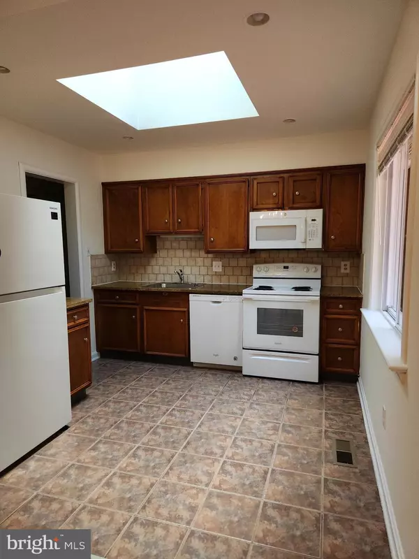 Falls Church, VA 22044,3300 POTTERTON DR