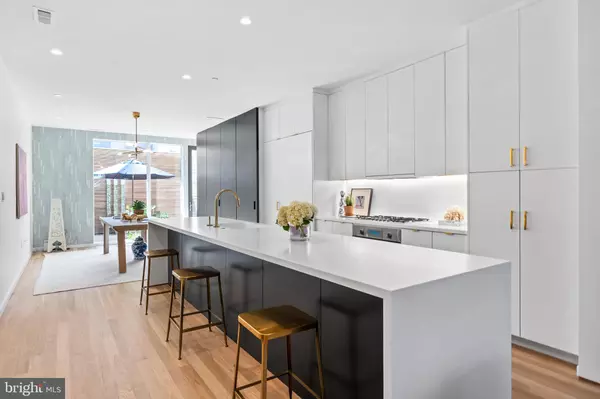 Washington, DC 20009,1202 T ST NW #1