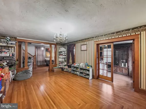 York, PA 17408,4125 W MARKET ST