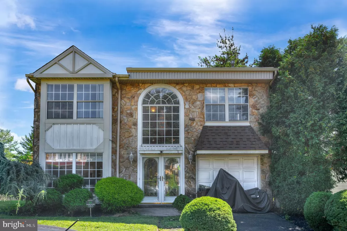 Philadelphia, PA 19116,13360 SUSAN TER