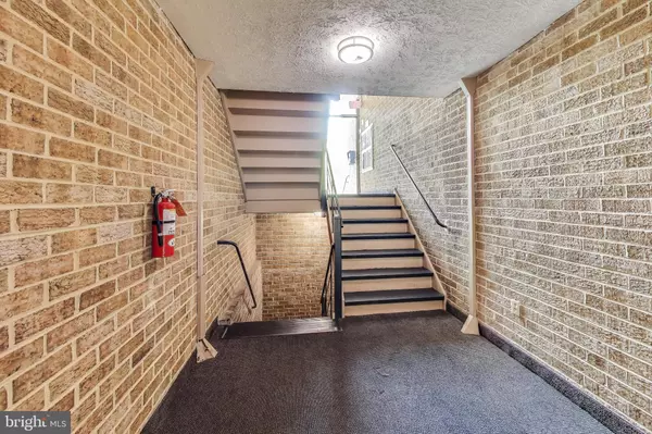 Beltsville, MD 20705,11230 CHERRY HILL RD #183