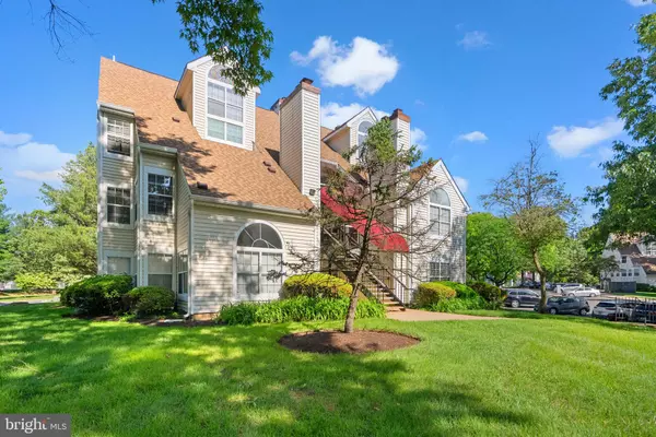 Bowie, MD 20721,1019 SUMMERGLENN CT #7-302