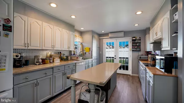 Levittown, PA 19056,107 HOLLOW RD