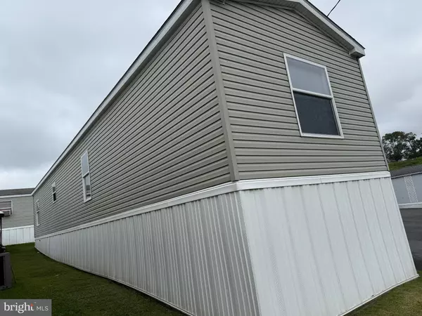 Akron, PA 17501,13 HILLTOP AVE