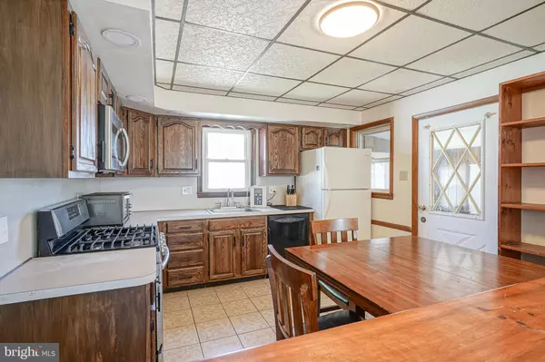 Runnemede, NJ 08078,862 RAMBLER AVE