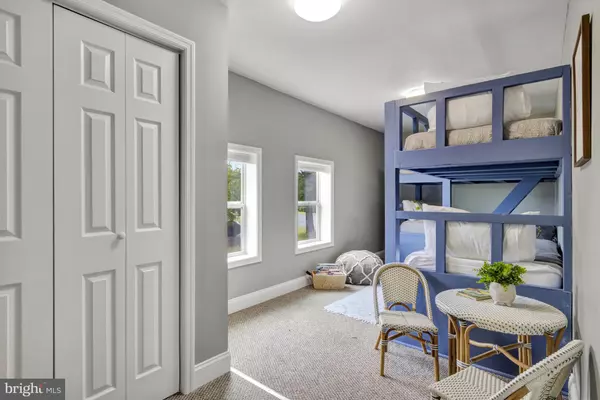 Rehoboth Beach, DE 19971,109 TRUITT AVE