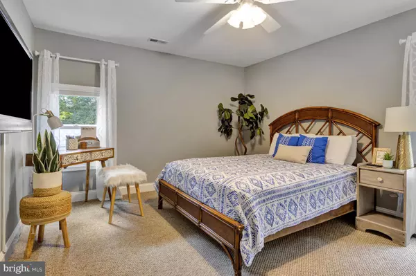 Rehoboth Beach, DE 19971,109 TRUITT AVE