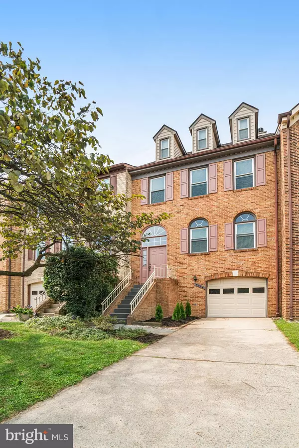 Alexandria, VA 22315,5974 WESCOTT HILLS WAY