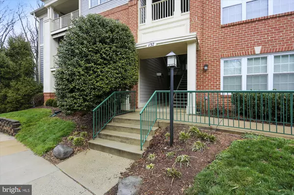 Gaithersburg, MD 20878,137 TIMBERBROOK LN #103