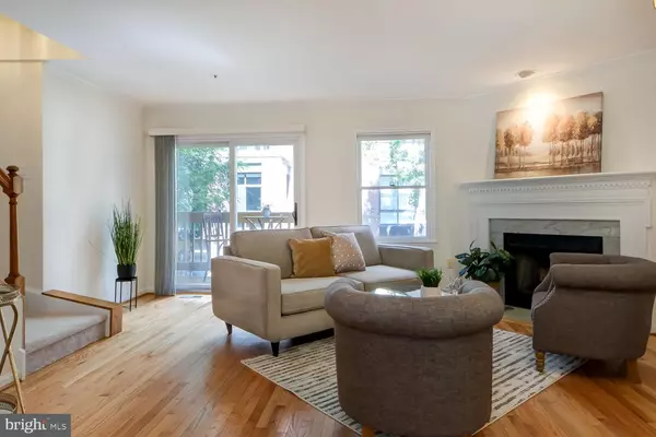 Arlington, VA 22203,615 N TAZEWELL ST