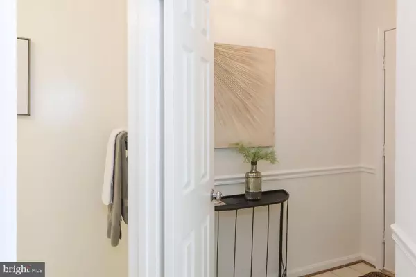 Arlington, VA 22203,615 N TAZEWELL ST