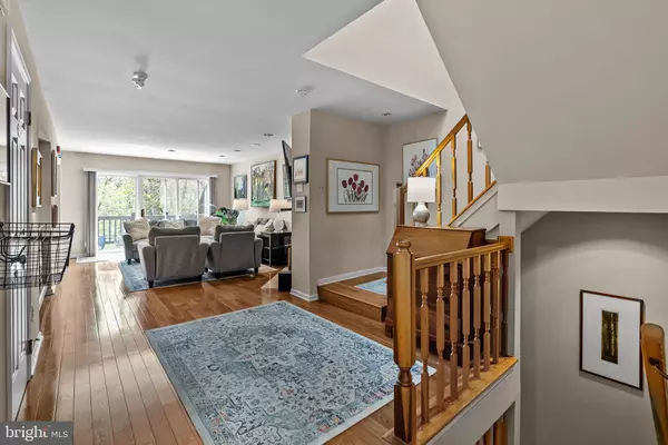 Elkins Park, PA 19027,352 RIVER BIRCH CIR