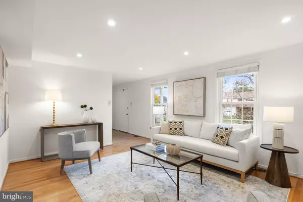 Fairfax, VA 22030,11411 DELSIGNORE DR