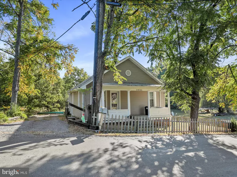 2085 CHAPEL RD, Middletown, VA 22645