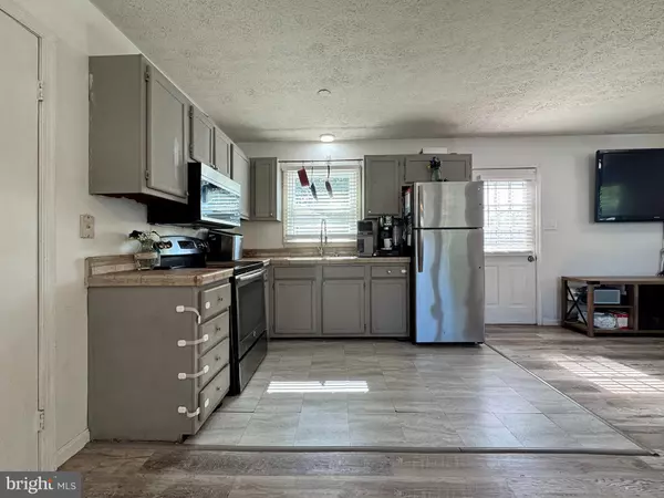 Mechanicsville, MD 20659,27068 CAPE SAINT MARYS DR