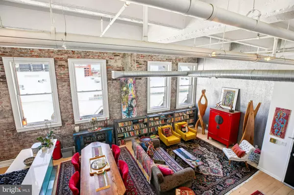 Philadelphia, PA 19107,1228-32 ARCH ST #8A