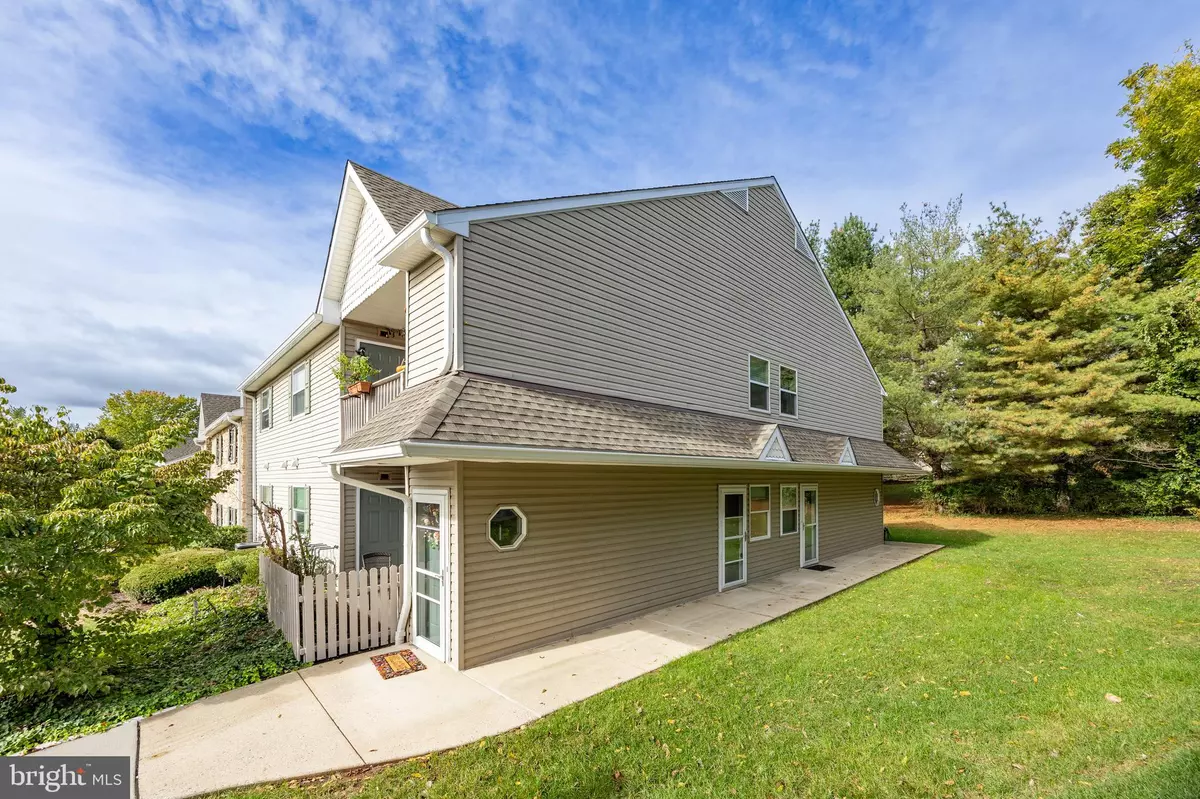 Royersford, PA 19468,801 HORSESHOE DR #801