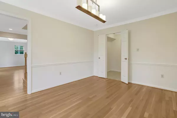 Arlington, VA 22201,411 N BRYAN ST